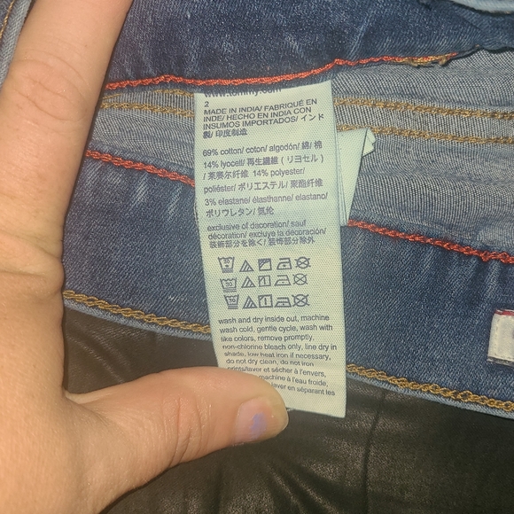 Tommy Hilfiger Jeans - Picture 5 of 7